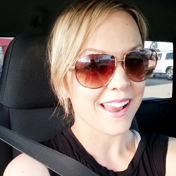 Meet your Posher, Meg - Picture 1 of 1